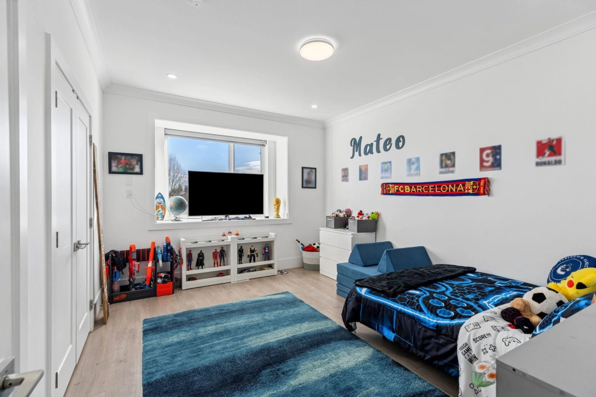 Bedroom 3 Photo of 8369 209b Street, Langley, BC