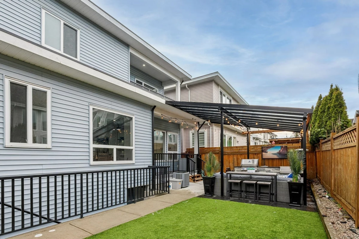 Hot Tub / Spa Photo of 8369 209b Street, Langley, BC