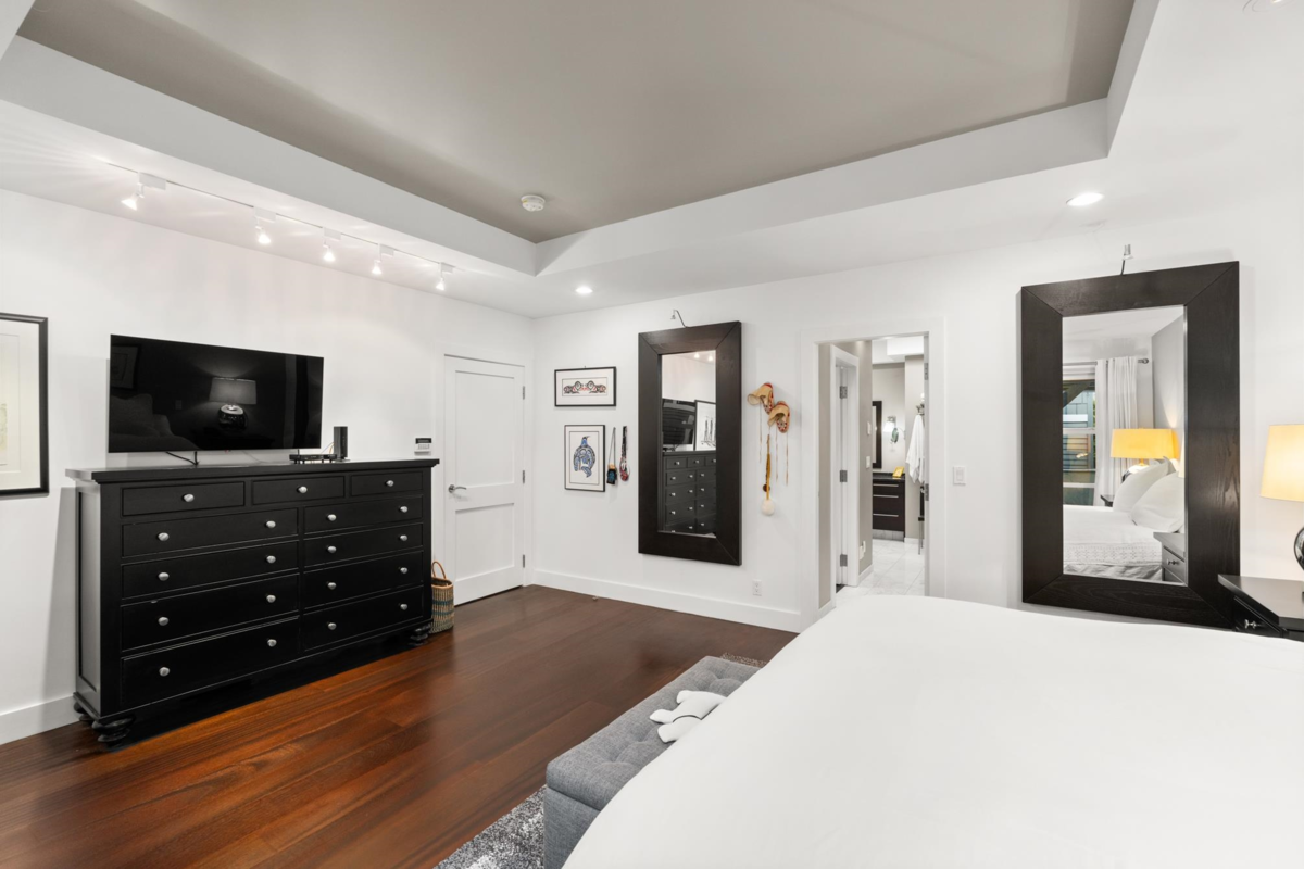 Primary Bedroom Photo of 15461 18th Avenue, Surrey, BC