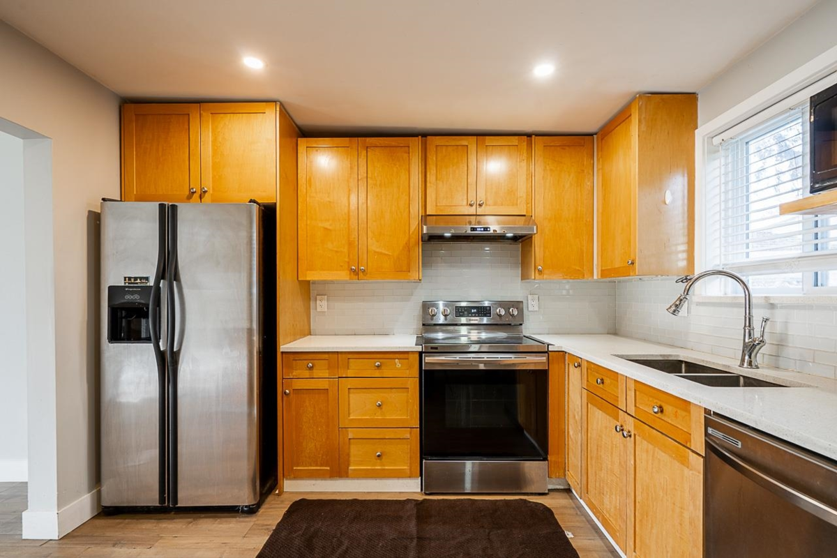 Walk-In Closet Photo of 13261 66b Avenue, Surrey, BC