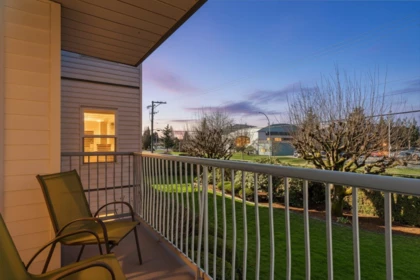 204 9175 Edward Street, Chilliwack, BC, Chilliwack — Apartment/Condo for sale
