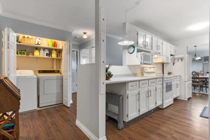 Hallway Photo of 204 9175 Edward Street, Chilliwack, BC