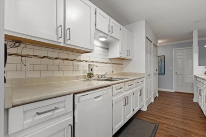 Kitchen Island Photo of 204 9175 Edward Street, Chilliwack, BC