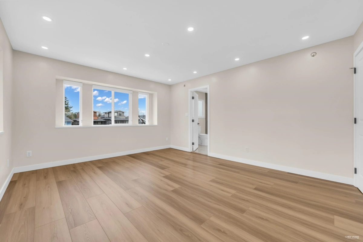 Basement Recreation Room Photo of 719 E 27th Avenue, Vancouver, BC