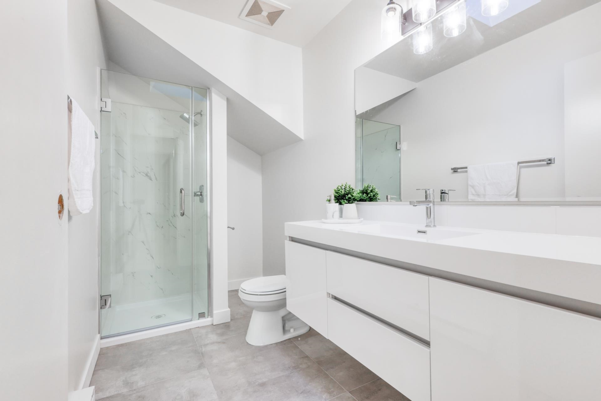 Garden / Landscaping Photo of 1311 Charter Hill Drive, Coquitlam, BC