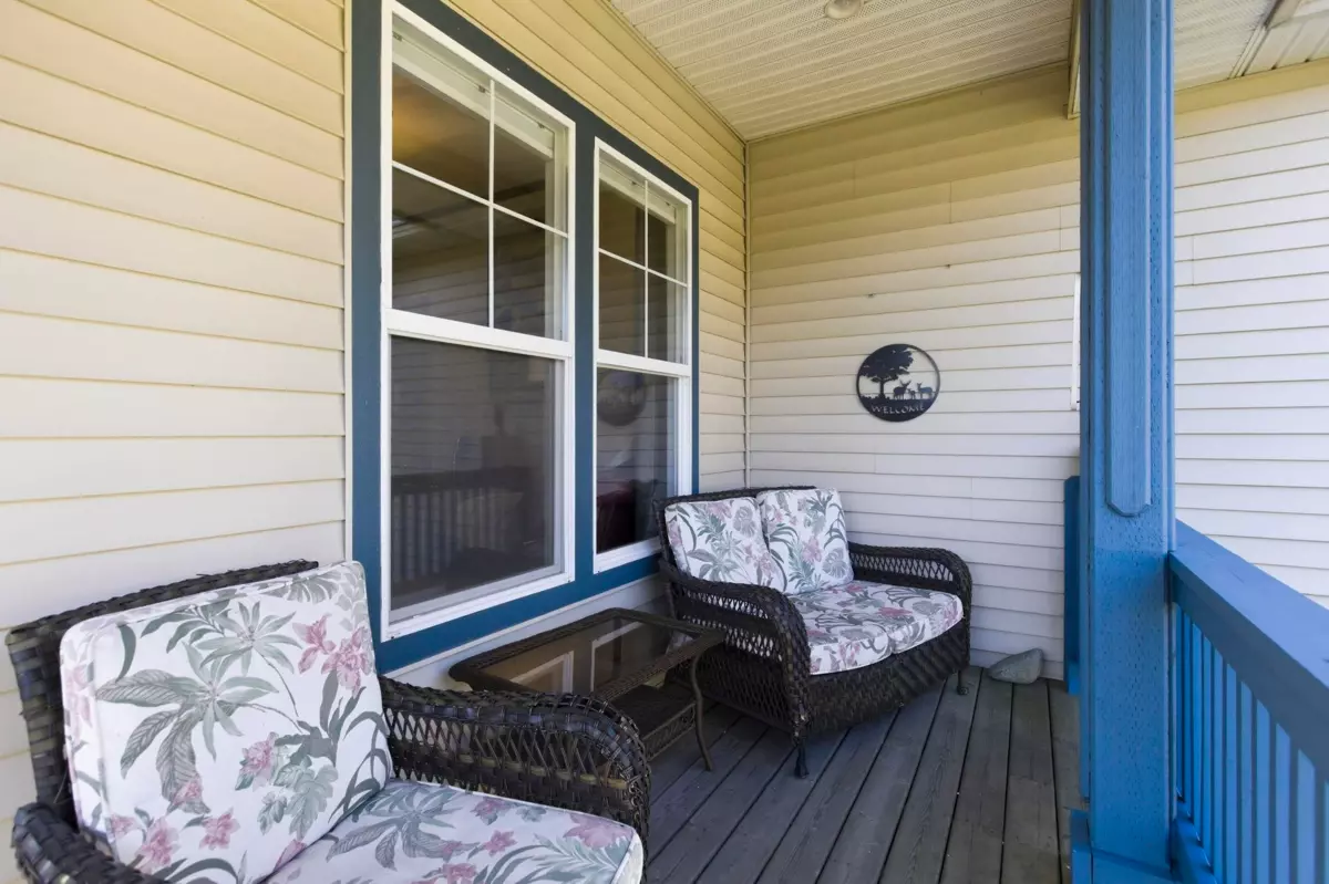 Family Room Photo of 406 Miami River Drive, Harrison Hot Springs, BC