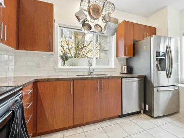 Breakfast Nook Photo of 1 7136 18th Avenue, Burnaby, BC