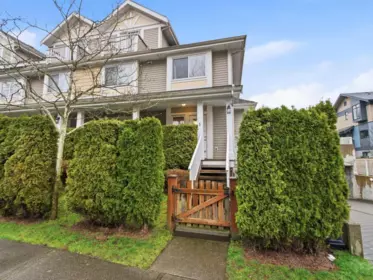 1 7136 18th Avenue, Burnaby, BC, Burnaby — Townhouse for sale