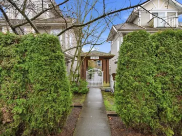 1 7136 18th Avenue, Burnaby, BC, Burnaby — Townhouse for sale
