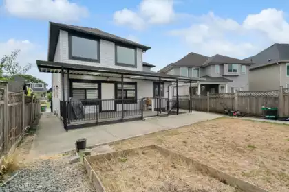 Front Yard Photo of 27687 Railcar Crescent, Abbotsford, BC