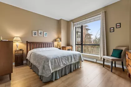 Bedroom 3 Photo of 304 1581 Foster Street, White Rock, BC