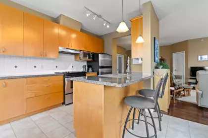 Kitchen Photo of 304 1581 Foster Street, White Rock, BC