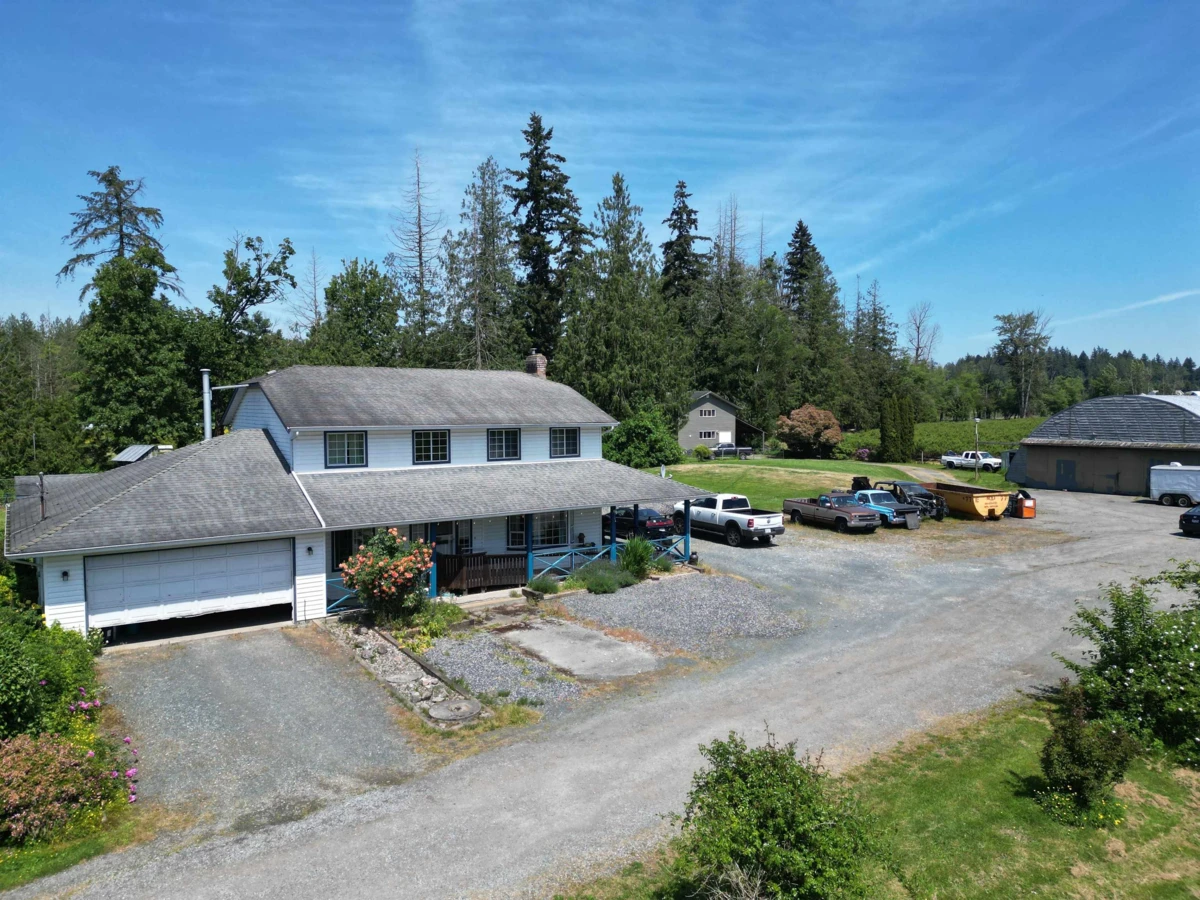 Living Room Photo of 22828 38 Avenue, Langley, BC