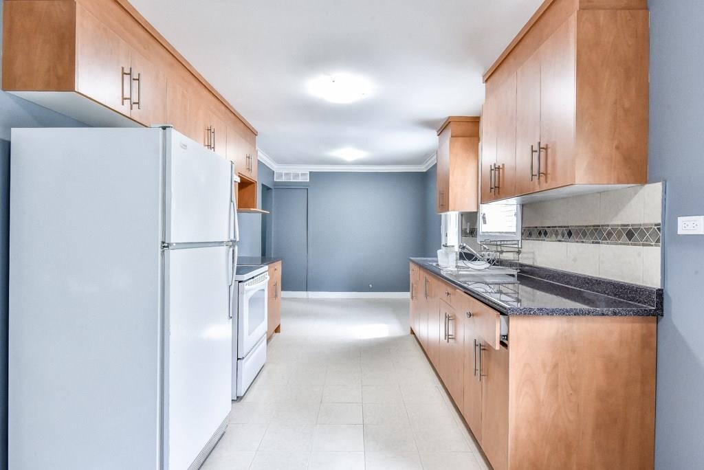 Family Room Photo of 10515 138a Street, Surrey, BC