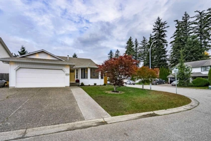 45169 Cumberland Avenue, Chilliwack, BC, Chilliwack — Single Family Residence for sale