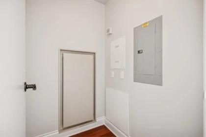 Hallway Photo of 1903 1515 Homer Mews, Vancouver, BC