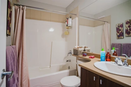 Basement Recreation Room Photo of 33 14377 60 Avenue, Surrey, BC