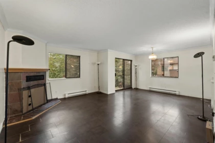 204 7165 133 Street, Surrey, BC, Surrey — Apartment/Condo for sale