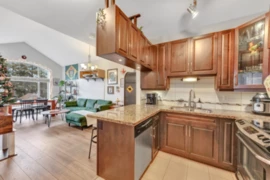 411 12525 190a Street, Pitt Meadows, BC