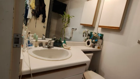Primary Bathroom Photo of 2303 3970 Carrigan Court, Burnaby, BC
