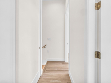 Hallway Photo of 2 4257 Knight Street, Vancouver, BC
