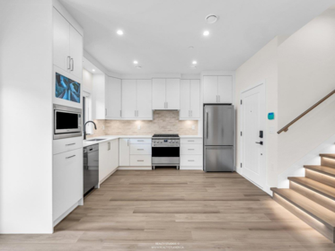 Pantry Photo of 2 4257 Knight Street, Vancouver, BC