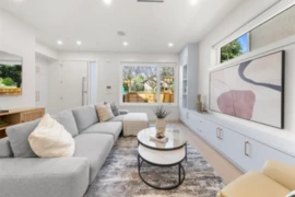 1 1582 E 2nd Avenue, Vancouver, BC