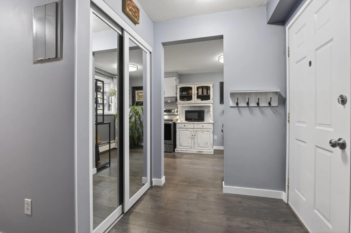 Dining Area Photo of 140 7480 138 Street, Surrey, BC