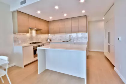 4504 2108 Gilmore Avenue, Burnaby, BC, Burnaby — Apartment/Condo for sale