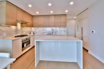 4504 2108 Gilmore Avenue, Burnaby, BC, Burnaby — Apartment/Condo for sale