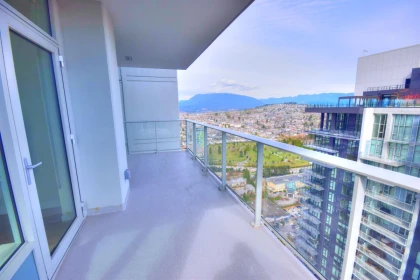 Walk-In Closet Photo of 4504 2108 Gilmore Avenue, Burnaby, BC