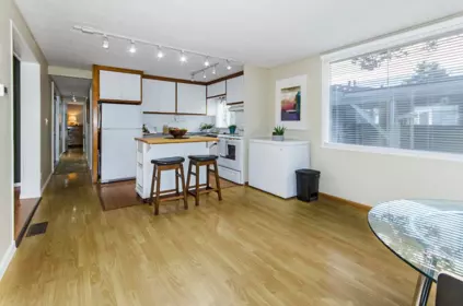 Breakfast Nook Photo of 460 Sundance Crescent, West Vancouver, BC