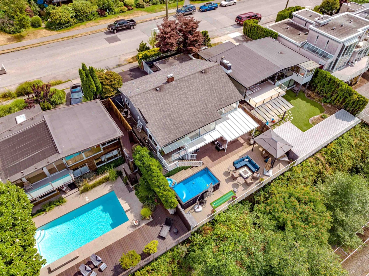 Family Room Photo of 2385 Wall Street, Vancouver, BC