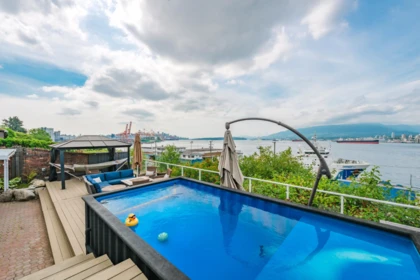 Hot Tub / Spa Photo of 2385 Wall Street, Vancouver, BC