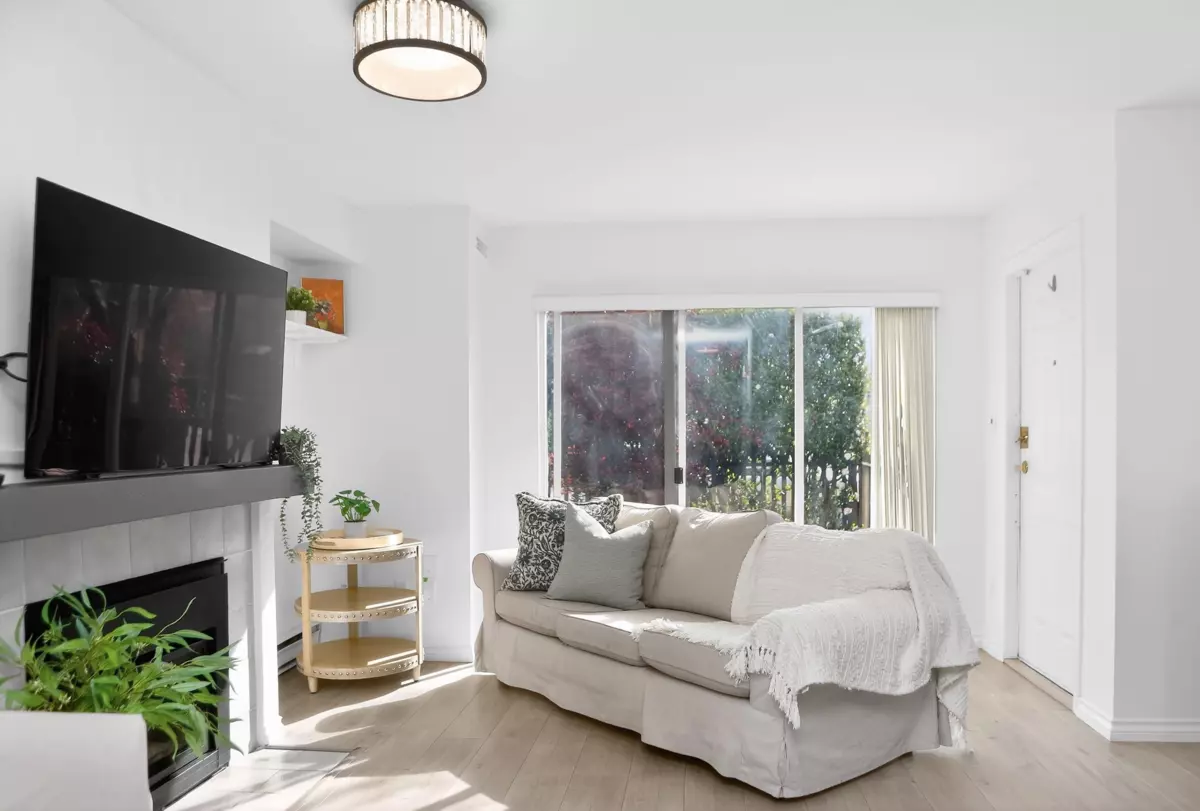 Family Room Photo of 109 2211 No. 4 Road, Richmond, BC