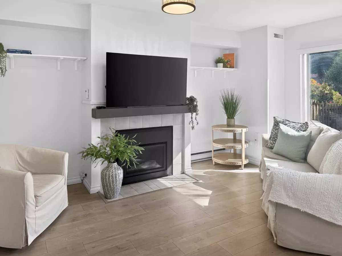 Living Room Photo of 109 2211 No. 4 Road, Richmond, BC