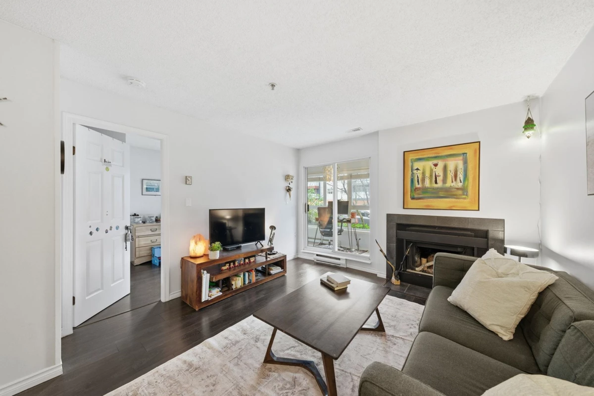 Family Room Photo of 203 555 E 8th Avenue, Vancouver, BC