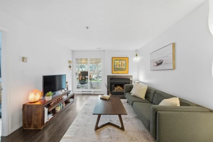 Breakfast Nook Photo of 203 555 E 8th Avenue, Vancouver, BC
