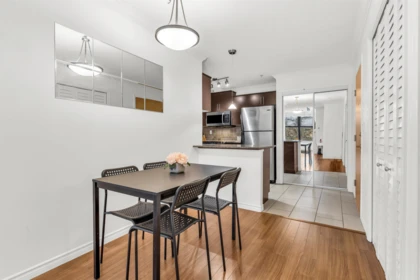 Breakfast Nook Photo of 4011 84 Grant Street, Port Moody, BC