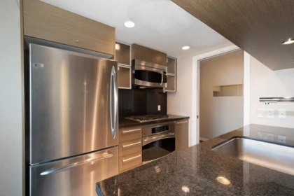 2102 833 Seymour Street, Vancouver, BC, Vancouver — Apartment/Condo for sale