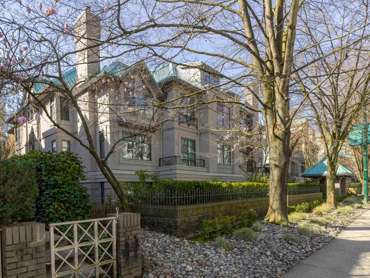 Exterior Rear Photo of E102 628 W 12th Avenue, Vancouver, BC
