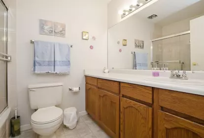 Hallway Photo of 15 22308 124 Avenue, Maple Ridge, BC