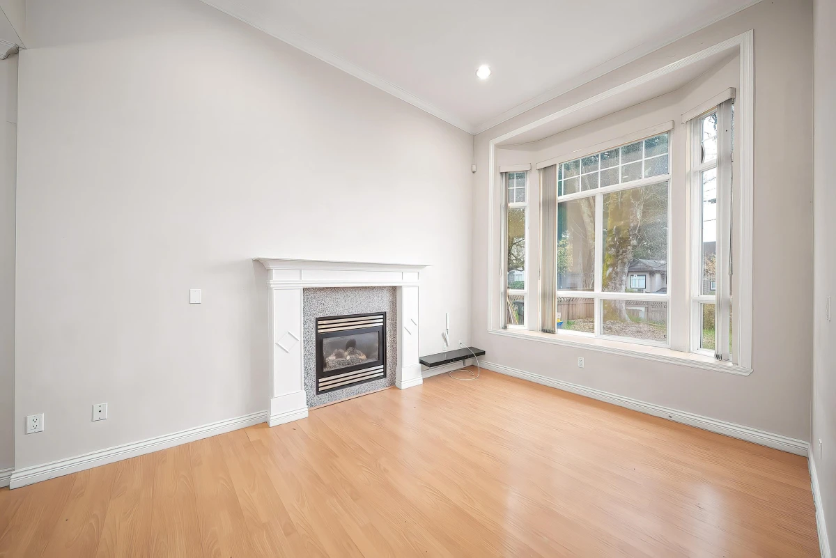 Living Room Photo of 7431 14th Avenue, Burnaby, BC