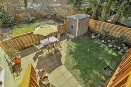 Garden / Landscaping Photo of 3523 Allan Road, North Vancouver, BC