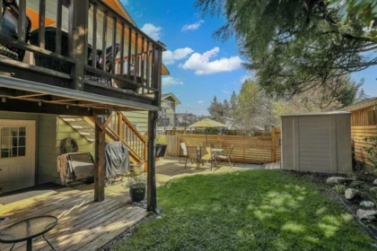 Outdoor Kitchen Photo of 3523 Allan Road, North Vancouver, BC