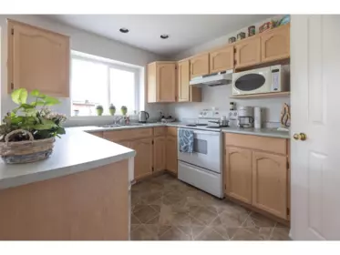 Guest Bathroom Photo of 21930 46 Avenue, Langley, BC