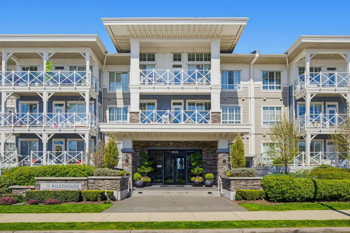 Exterior Rear Photo of 220 5535 Admiral Way, Ladner, BC