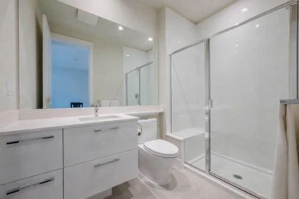 Powder Room Photo of 220 5535 Admiral Way, Ladner, BC