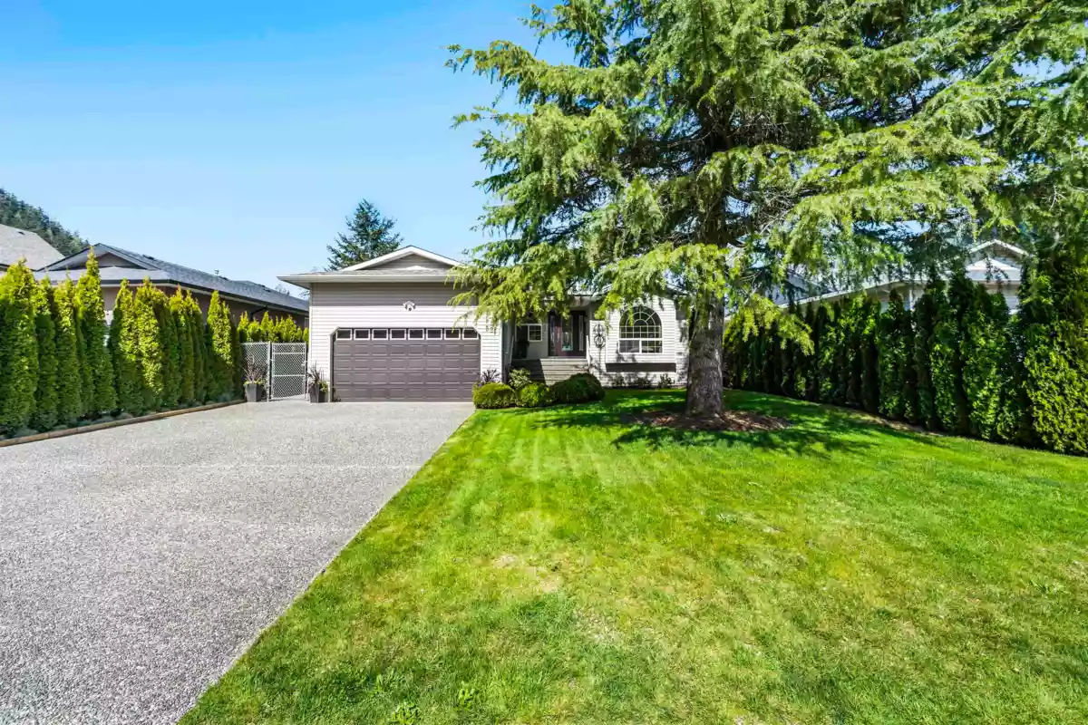 Exterior Rear Photo of 321 Chestnut Avenue, Harrison Hot Springs, BC