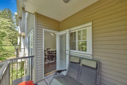 Basement Recreation Room Photo of 10 13864 Hyland Road, Surrey, BC